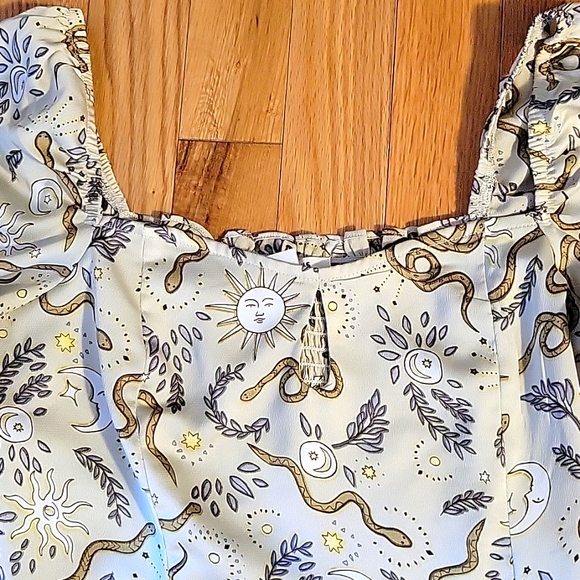 GLAMOROUS Blouse - Picture 2 of 3